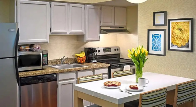 Четырёхместный люкс с 2 комнатами Sonesta ES Suites Somers Point
