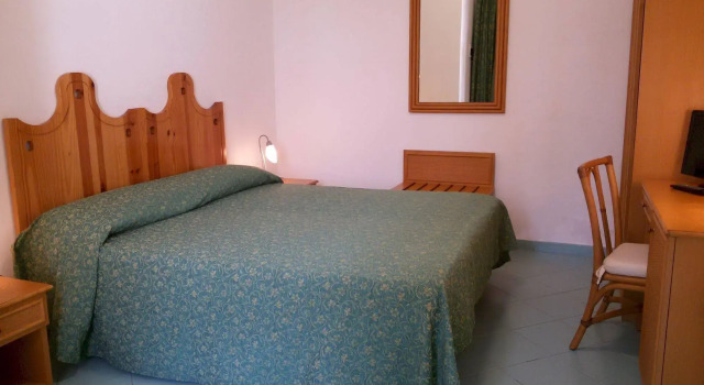 Rojas Bahja, Buchen Sie Hotel Vulcano Liparische Inseln