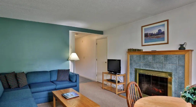 Cedarbrook Queen Suite 106, Rezerwuj Hotel Hotele w New England z basenem, Basen