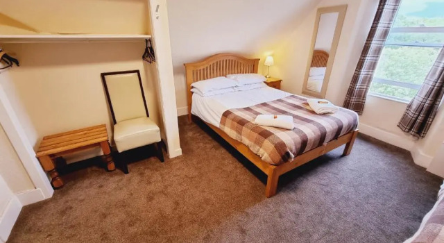 Трёхместный номер Standard Roy Bridge Hotel