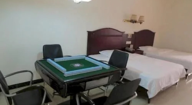 Anyiju Business Hotel, Book Hotel Haikou Hainan