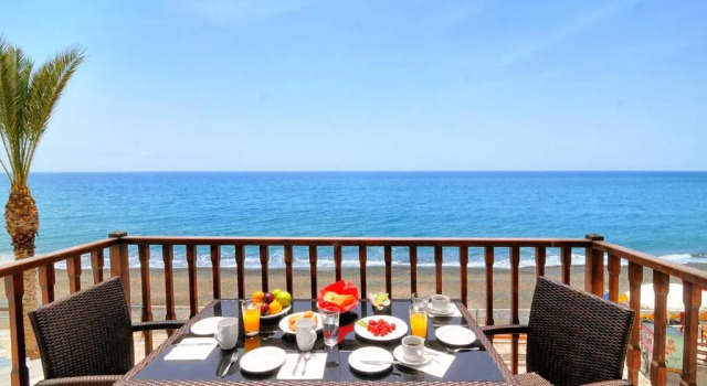 Номер Standard seafront Mirtos Hotel