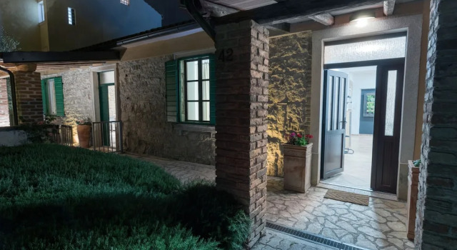 House 1231, Забронировать Дом для отпуска Коттеджи Штиньян, Коттедж