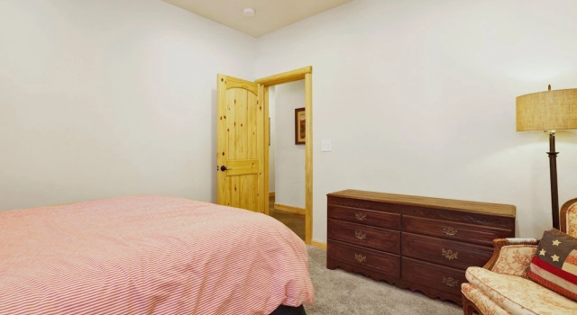 Cornerstone Lodge by Big Bear Vacations, Забронировать Отель Отели Биг-Бэр-Лейк 3 звезды, рядом с Зоопарк Big Bear Alpine, 3*
