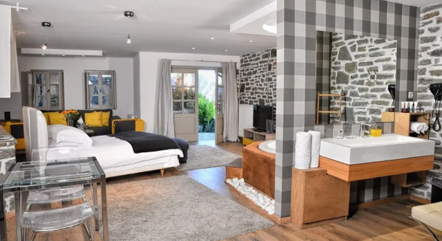 Люкс Mikro Papigo 1700 Hotel & Spa