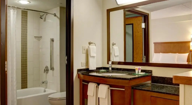 Номер Hyatt Place Raleigh Durham Airport