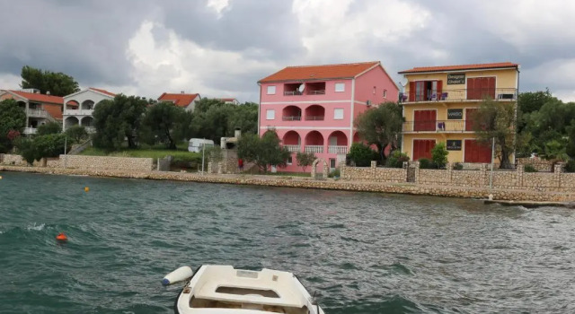 Апартаменты Apartments Marija - Maslenica - first line to the sea
