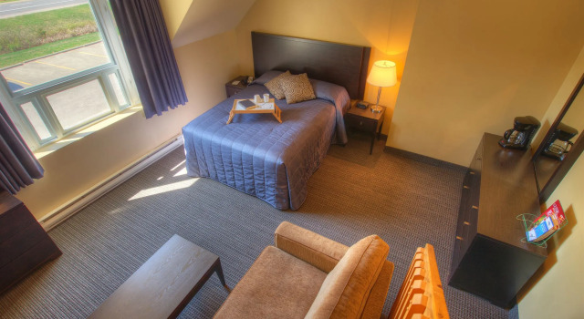 Hotel Vacances Tremblant, Buchen Sie Hotel Hotels in Québec mit Pool, Schwimmbad