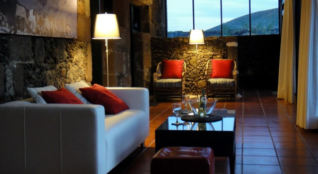 Lanzarote Volcánica-La Cabaña, Забронировать Отель Отели Ланцароте 3 звезды, 3*