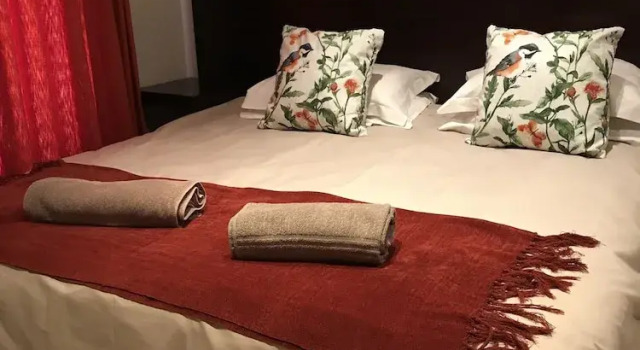 Номер Luxury VJ's Guesthouse and Restaurant