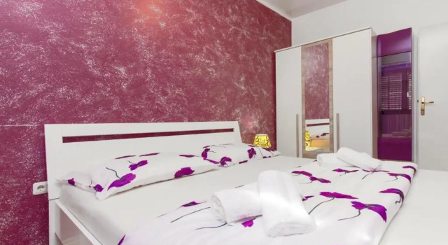 Apartments Maky & Dino, Забронировать Апартаменты/квартира Отели Водице с парковкой, рядом с Частный Пляж Отеля «Кристина», Парковка