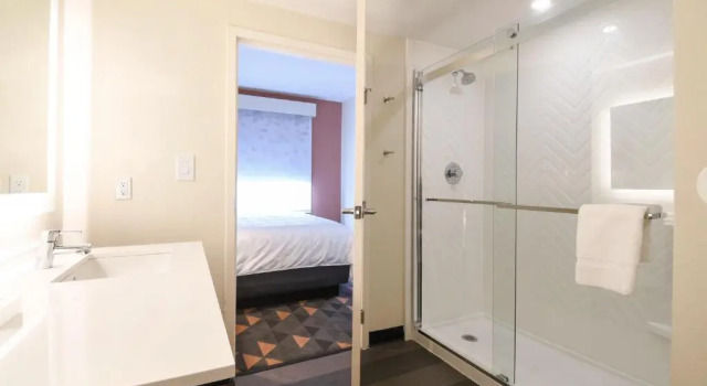 Люкс Holiday Inn Fredericksburg - Conference Center by IHG