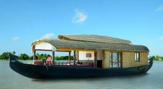 Shivaganga Houseboat, Varaa Hotelli Kumarakom 