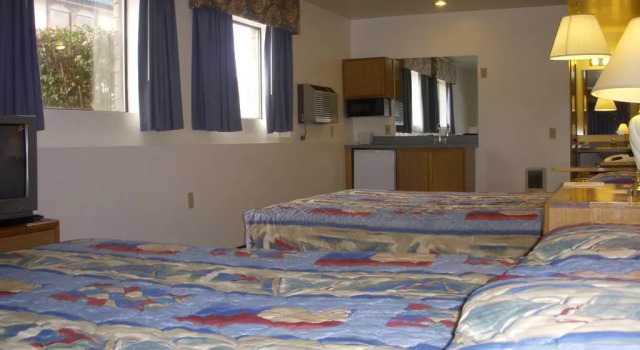 Семейный номер Standard Apple Tree Inn