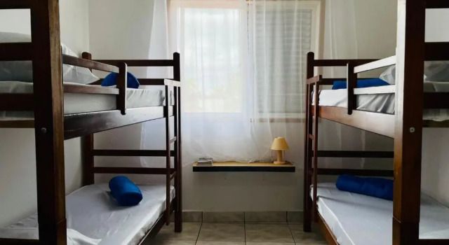 Кровать в общем номере Hostel Litoral