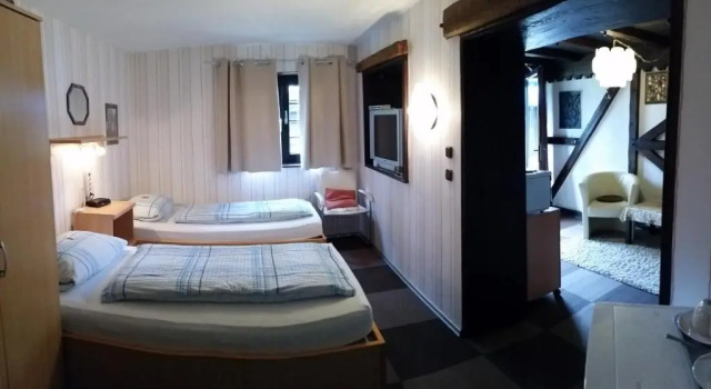 Трёхместный номер Standard Am Hallenbad Hotel garni