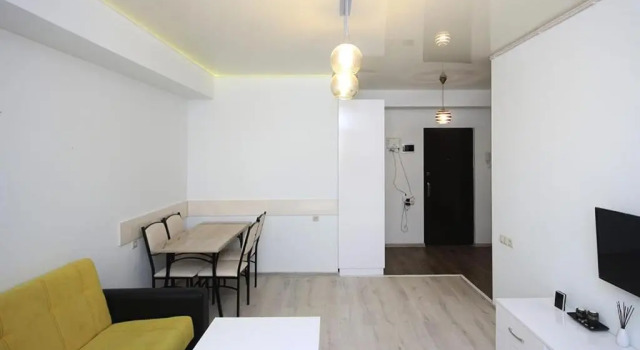 47A Excellent apartment center capital