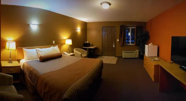 Номер Standard Avalon Inn
