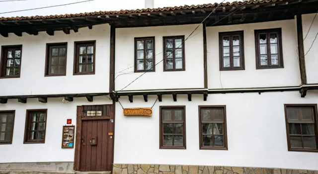 Коттедж Razsukanova house , Разсукановата къща