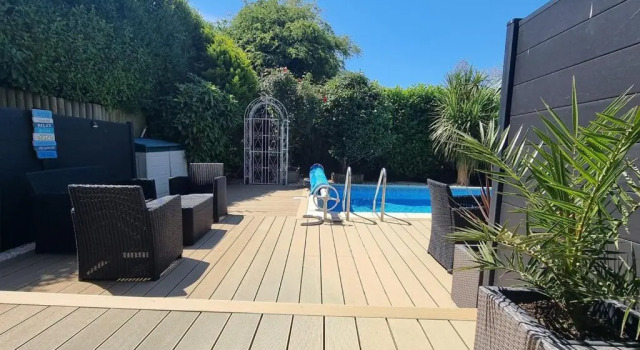 Апартаменты Beautiful apartment with private pool near Tenby