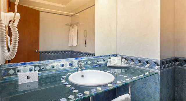 Номер Standard с балконом и с видом на город Hotel RH Vinaros Playa & Spa Sup