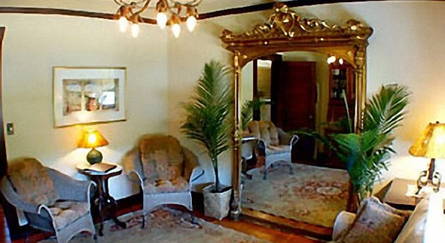 Cooperage Inn, Забронировать Отель Сонома Wine Country - Northern California, рядом с Туристическое бюро округа Сонома-Вэлли