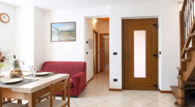 Martino (DMA320), Prenota Hotel Domaso Como