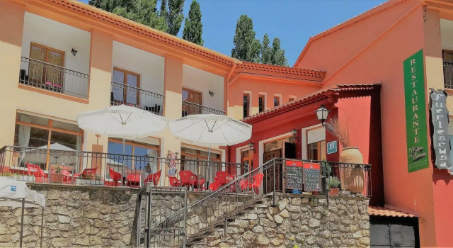 Hotel Fuertescusa, Prenota Hotel Fuertescusa Alto Tajo