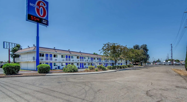 Motel 6 Stockton - Charter Way West, Book Motel Hoteller i Stockton med pool, Swimmingpool