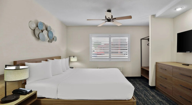Люкс La Fuente Inn & Suites