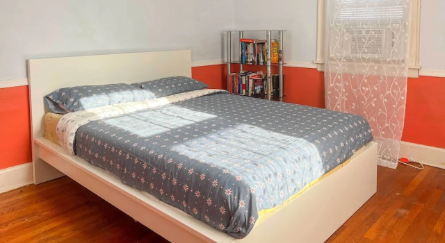 Коттедж Lovely Home Near FDU & Holy Name Hospital!