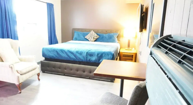 Люкс Crestwood Motel