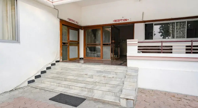 Fabhotel Girija, Забронировать Отель Отели штата Махараштры 3 звезды, 3*