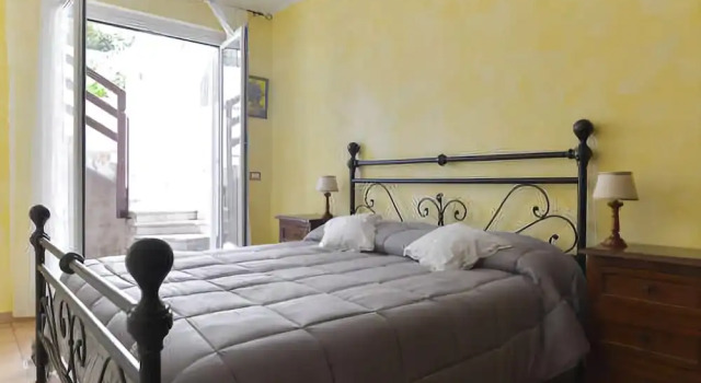 Casa Vacanze Molly, Rezervați Hotel Hoteluri în Lazio cu parcare, Parcare