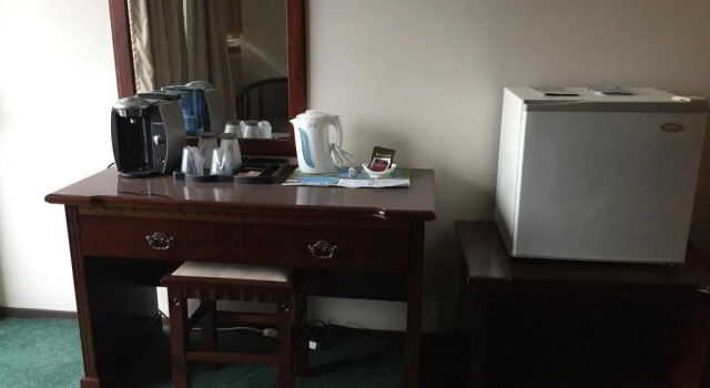 Spring Villa Hotel, Buchen Sie Hotel Harrison Hot Springs 