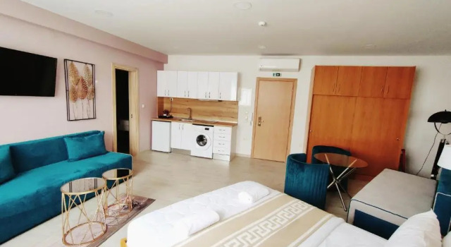 Люкс Deluxe La Place de la Gare Suites - New Subway Station
