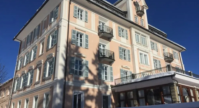 Hotel Engiadina, Rezervați Hotel Zuoz 