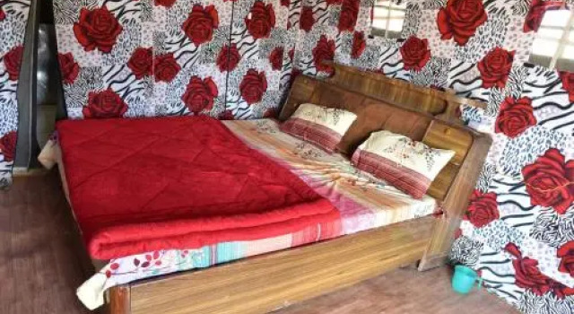 Scenic Tent Stay in George Everest, Hathipaon, Rezervovat Hotel Mussoorie Uttarakhand