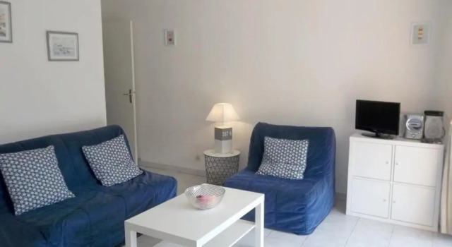 Appartement Le Lavandou, 2 pièces, 4 personnes - FR-1-251-359