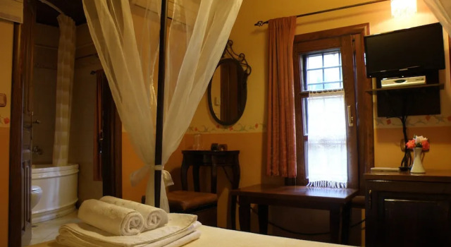 Номер Superior с балконом Guesthouse Sotiriou