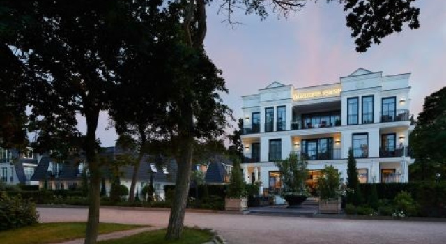 Strandhotel Fontana, Забронировать Отель Тиммендорфер-Штранд Bay of Lubeck
