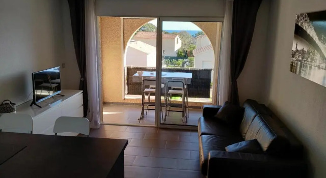 Studio a 100m de la Plage Et de la Piscine, Varaa Huoneisto Cervione 
