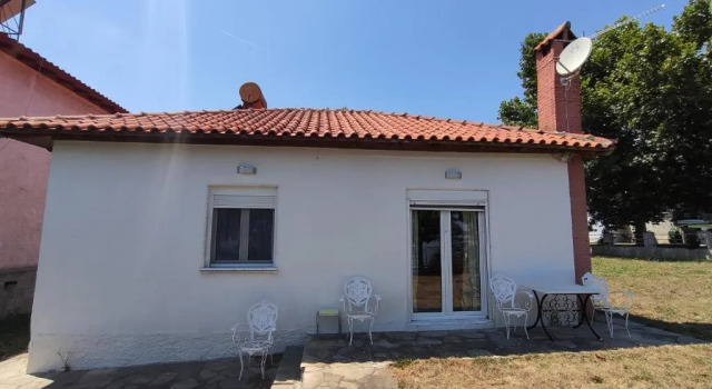 White Clam Vintage House with sea view & garden, Book Hotel  