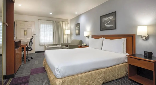 Двухместный номер Standard Atherton Park Inn and Suites