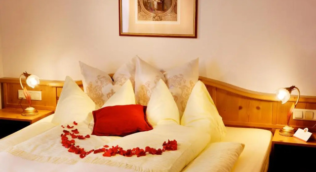 Апартаменты Hotel Kroneck