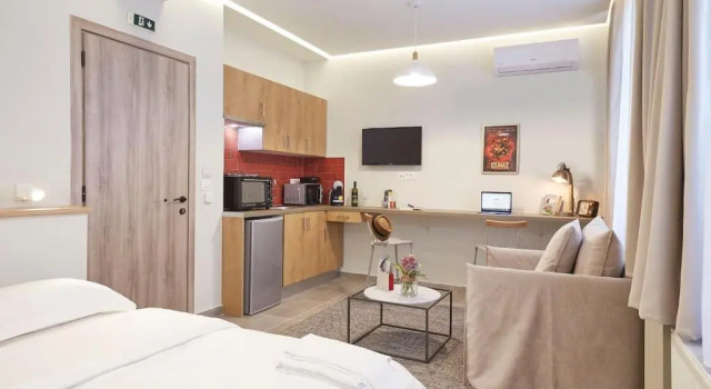 Enjoy Athens from a funky studio near Acropolis!, Забронировать Отель Афины Острова Саронического залива - Аттика, рядом с Холм Филопаппос