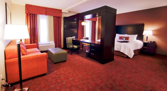 Двухместный люкс Hampton Inn & Suites Seattle/Kent,WA