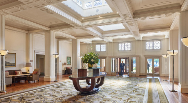 Hyatt Hotel Canberra - A Park Hyatt Hotel, Забронировать Отель Отели Канберры с завтраком, рядом с Парк Commonwealth, Завтраки