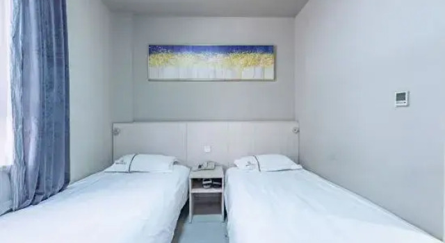 Linyi Mengnuo Hotel (University City bus station store), Prenota Hotel Hotel a Shandong con parcheggio, Parcheggio
