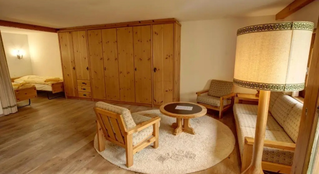 Chesa Munteratsch 1 1 2-Zimmerwohnung 409 Typ C, Book Hotel Silvaplana 